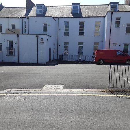 Quiet 2 Bedroom Flat In Darlington With Free Parking, Wi-Fi And More Exterior photo